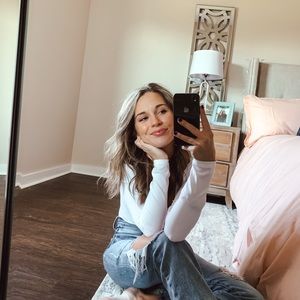 Meet your Posher, Alaina